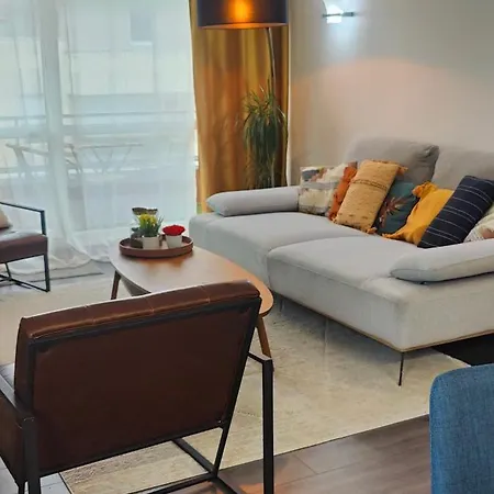 A Cozy Bedroom In An Villeurbanne